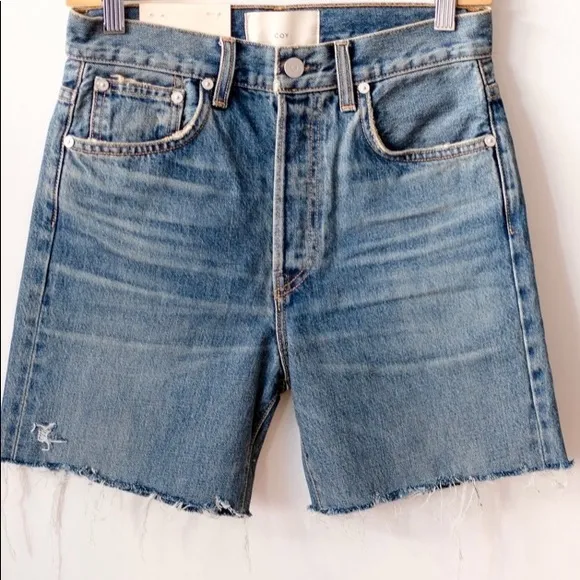 ▪️CQY LA  Vinyl Indigo Wash Shorts
          
      Boutique