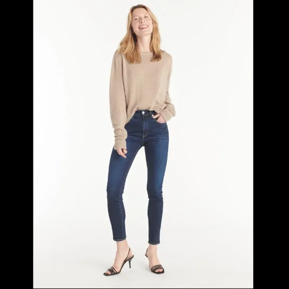 CQY PALME INFLUENCE HIGH RISE SKINNY JEAN
          
      NWT