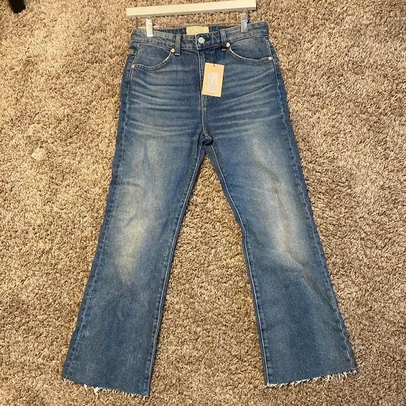 CQY Women’s Jeans High Rise Bootcut
          
      NWT