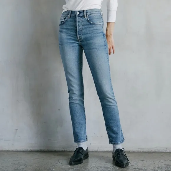 Women’s Size 24 CQY Icon Vice Vintage Slim Fit Jeans.
          
      NWT