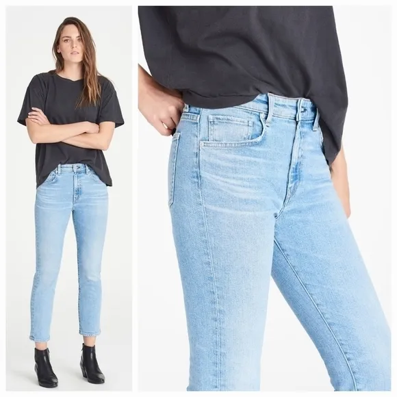 CQY Womens Friend High Waisted Straight Leg Jeans in Light Blue Wash Size 30