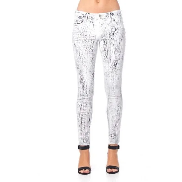 Cult of Individuality Zen Mid-Rise Women White Skinny Jeans Sz 24 NWT Crackle
          
      Boutique
