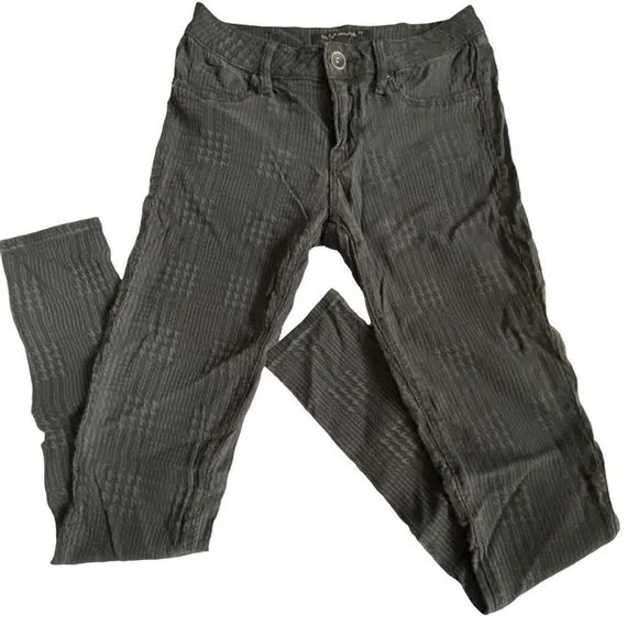 Cult of Individuality Houndstooth Black Mid-rise Skinny Jeans, Size 25