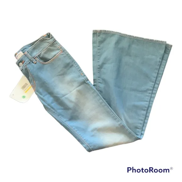 Cycle Jeans SKINNY ULTRA WIDE FLARE NWT
          
      NWT