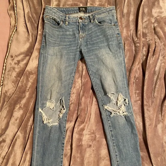 D-ID light denim ripped jeans size 25