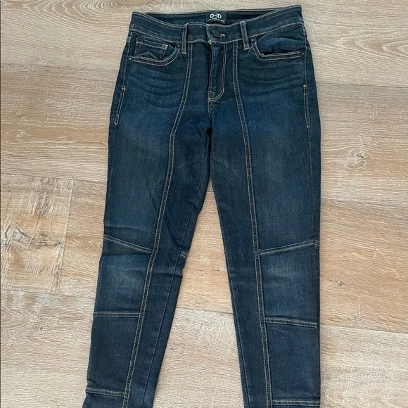 D-ID women’s jeans size 27