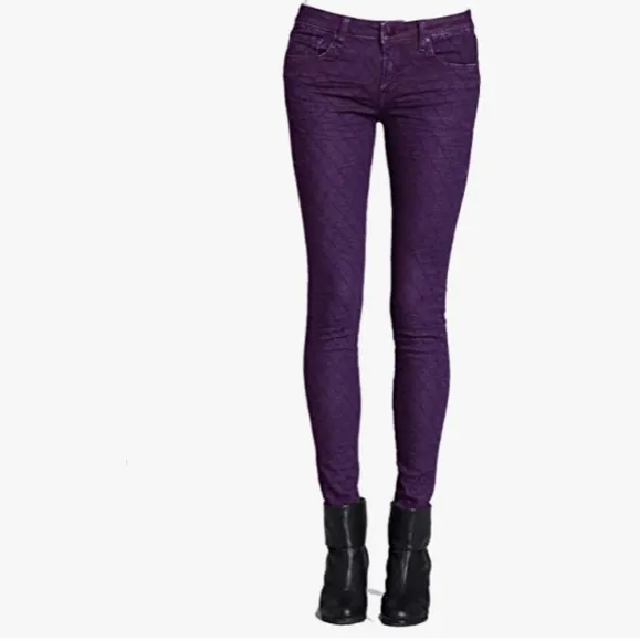 D-ID Denim New York Diamond Stitching Dark Wash Skinny Jeans
          
      NWT