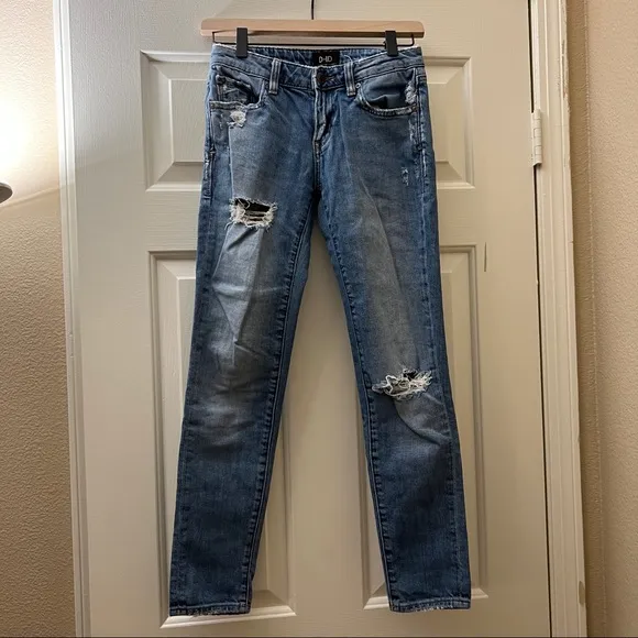 D-ID JEANS SIZE 25 Low Waist