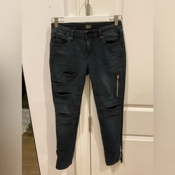 D-ID PARIS JEANS SIZE 27 PERFECT CONDITION