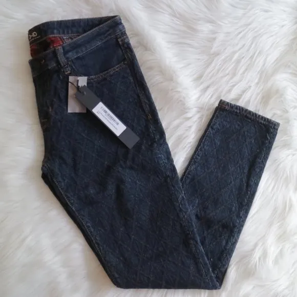 NEW D-ID Mid Rise Fish Nest Skinny Denim Jeans Size 29
          
      NWT