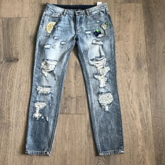 DG distressed jeans