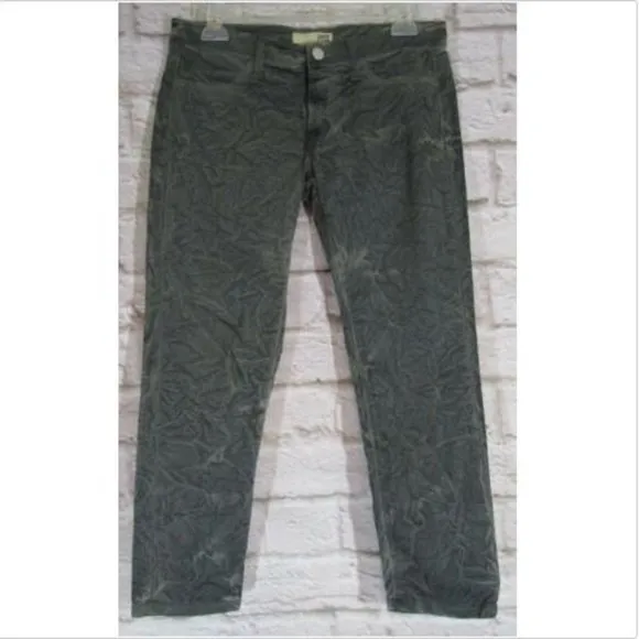 David Kahn Capris Jeans Stretch Storm Gray
          
      NWT