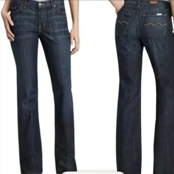 David Kahn “Lauren” Medium Blue Whiskered Flared Jeans Size 6
