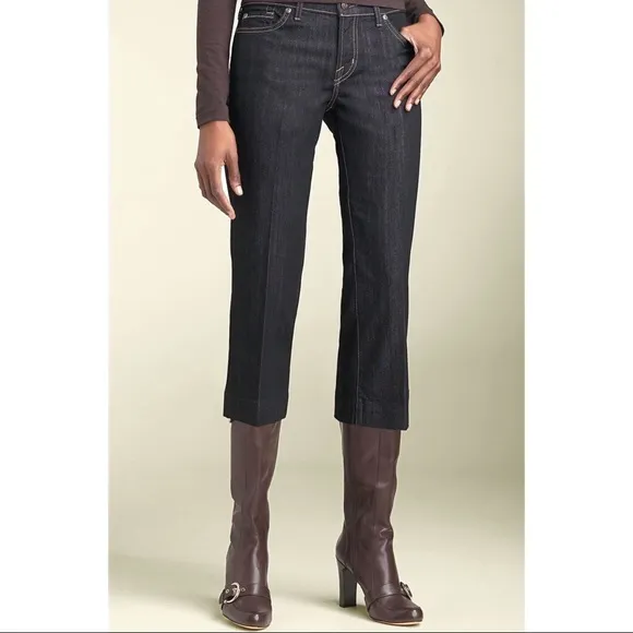 David Kahn Jeanswear Nikki Crop Jeans
          
      NWT