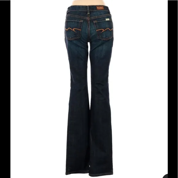 David Kahn sz 4 flare leg mid rise jeans