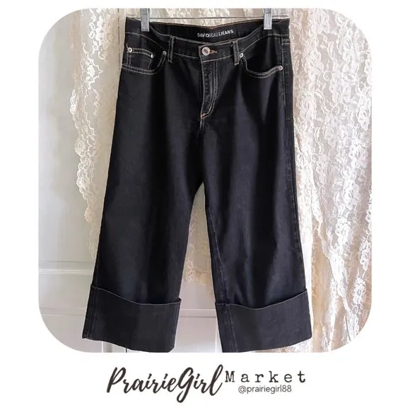 David Kahn Jeanswear - Dark Blue Denim Cuffed/Cropped Jeans - Size 4