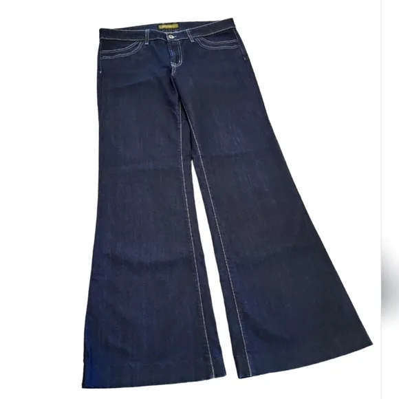 DAVID Kahn Jeanswear sz 29 dark blue wash light stitching wide flare