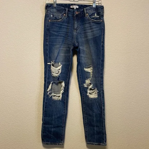 Dear John Women’s Distressed Jeans
