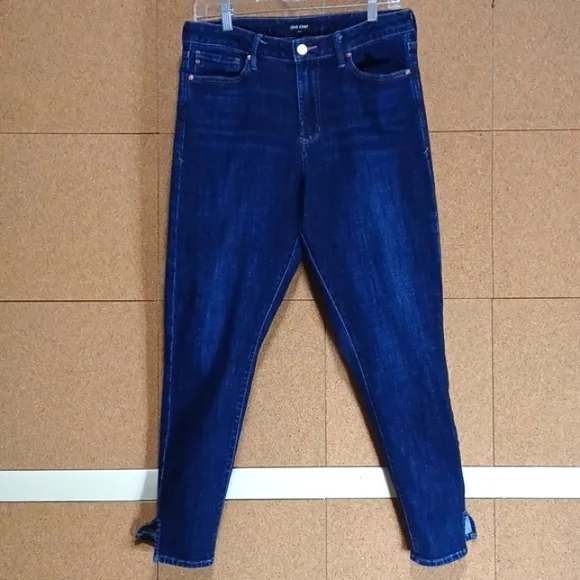 DEAR JOHN JEANS American classic size 30 in a beautiful blue demin stretch 💙