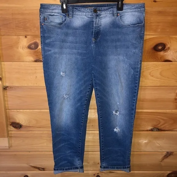Dear John Distressed Capri Jeans