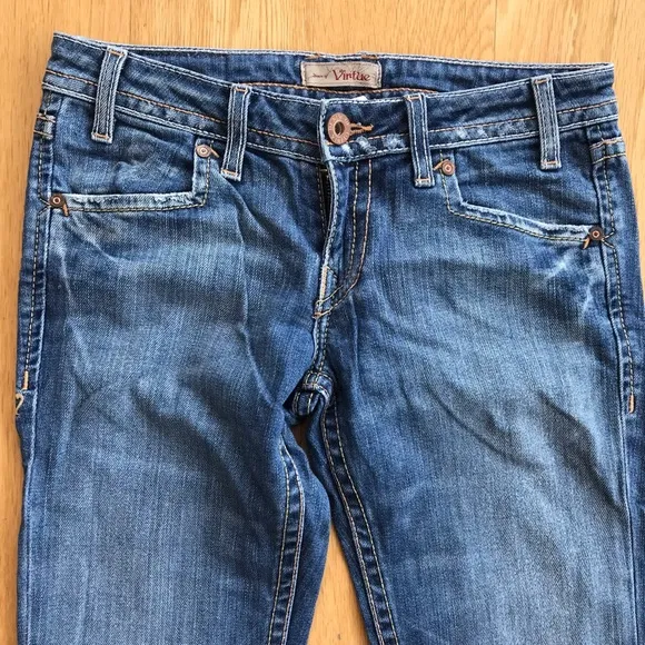 VIRTUE Jeans with Bootcut Bottom