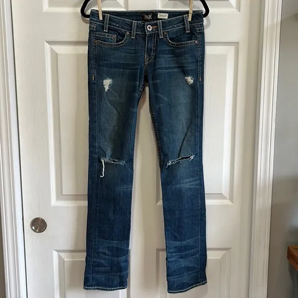 Denim of Virtue Straight Leg Jean / SZ 27