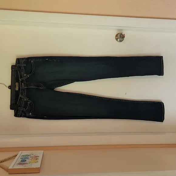 Denim of Virtue size 29 Jeans
