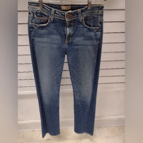 𝅺WOMEN'S straight leg blue jeans
