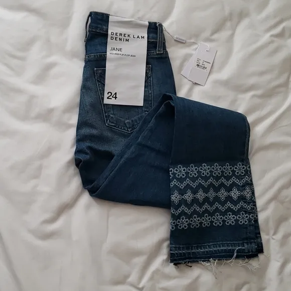 Derek Lam Denim Jane size 24
          
      NWT