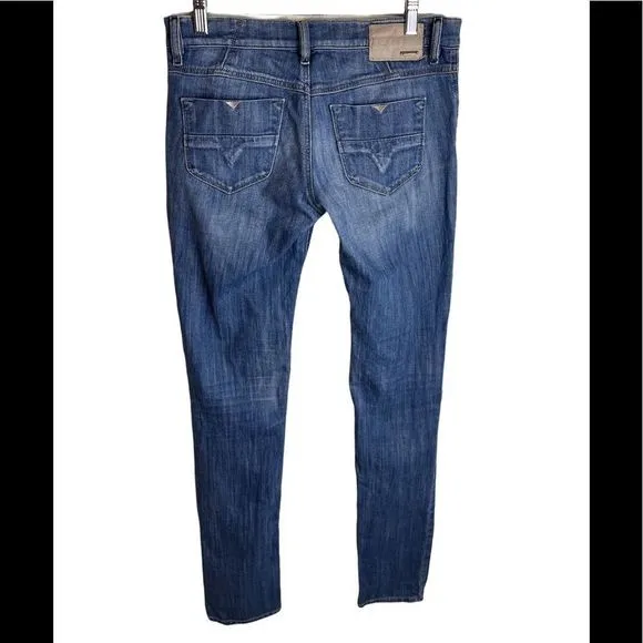 Women’s Distressed Diesel Jeans in Excellent Pre-Loved Condition Sz. 29”W