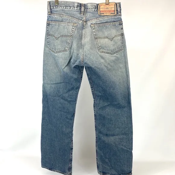 Diesel Industries Y2K boot cut jeans. Made in Italy. women’s size 32
