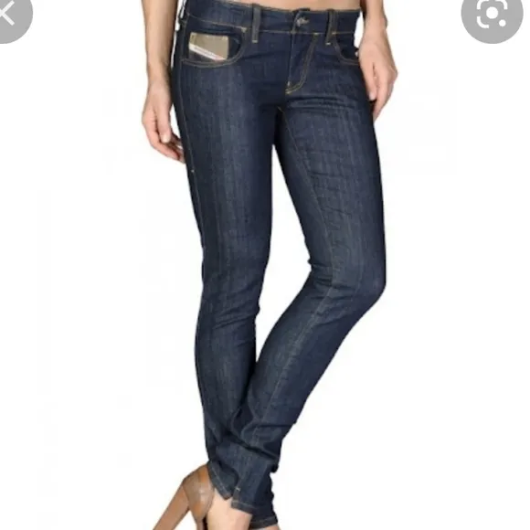 EUC Diesel Grupee Super Slim Skinny Jean