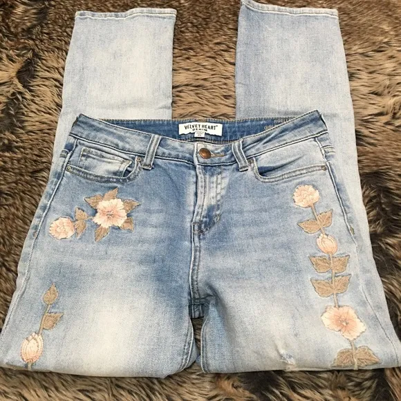 Velvet Heart Floral Embroidered Roelle Girlfriend Slim *Size 25*