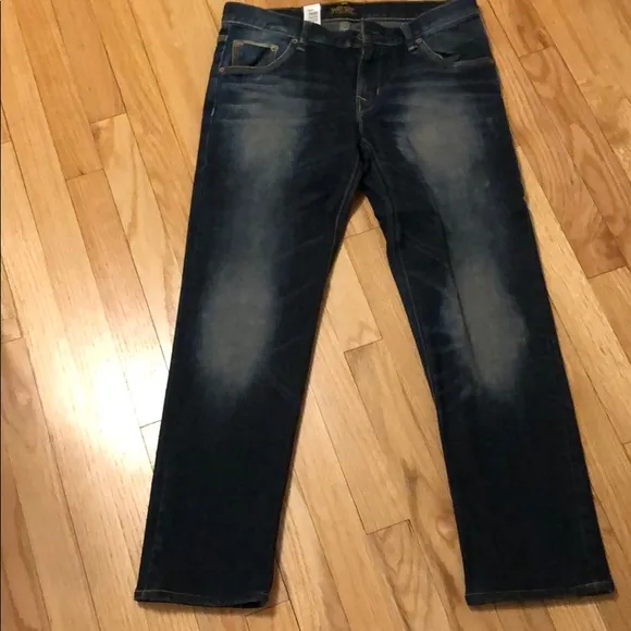 Wesc Eve Jeans new with tags 29w x 32l
          
      NWT