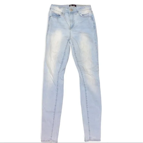 YMI Women’s Junior’s Skinny High Rise Super Light Wash Denim Jeans Size 3 EUC