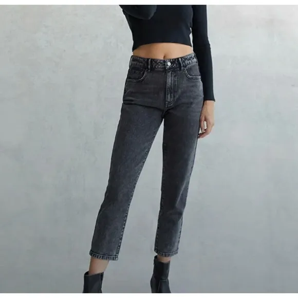 Zara Trafaluc Washed Black Denim High Rise Mom Jeans Sz 8