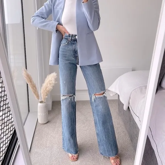 Zara high rise wide leg jeans
          
      NWT