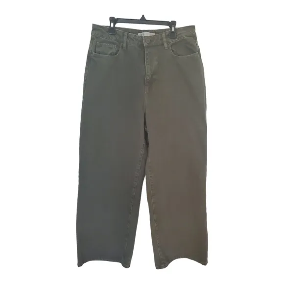 Zara Women's High Rise Wide Leg Jeans Green Color size 8