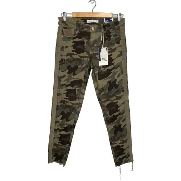 New Zara Camouflage Mid Rise Skinny Raw Hem Army Green 6
          
      NWT