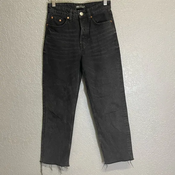 Zara cropped straight leg black jeans raw hem