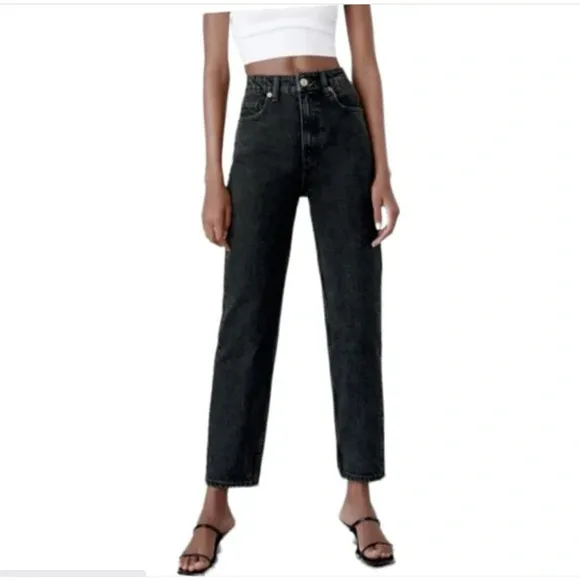 NEW Zara High Rise Ankle Length Classic Mom Fit Jeans Size 4
          
      NWT