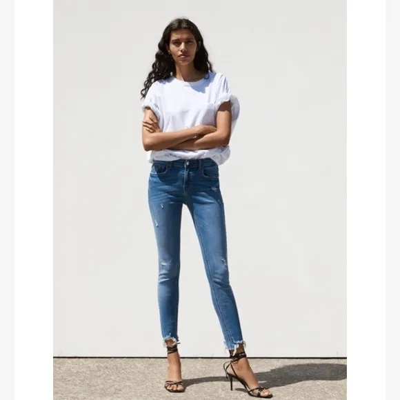 ZARA ZW PREMIUM THE SKINNY IN CIES BLUE JEANS SIZE 8