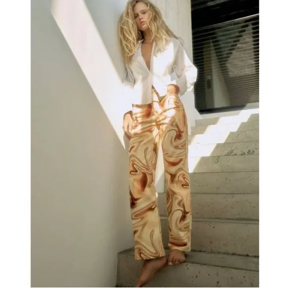 Zara Mid Rise Straight Printed Jeans
          
      NWT