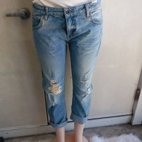 Zara z1975 distress jeans