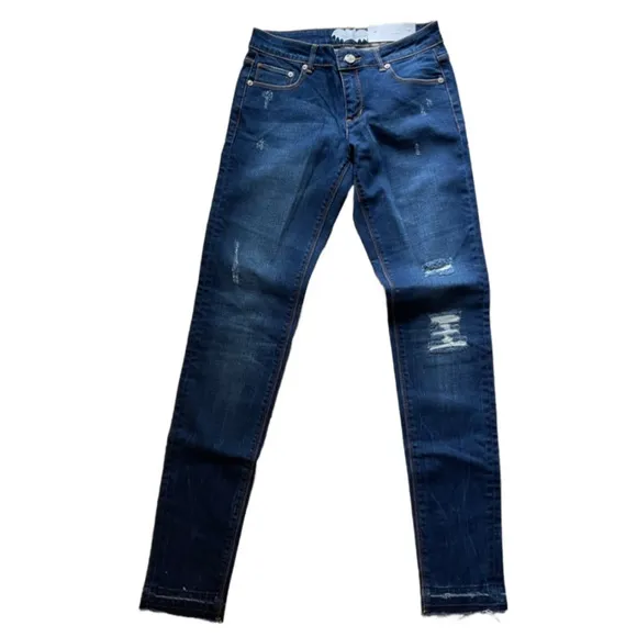 Zoe karssen low rise ankle skinny jeans
          
      NWT