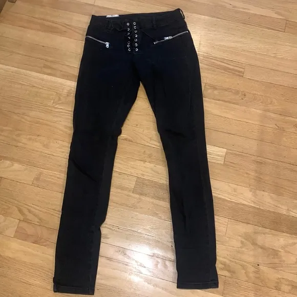 Zoe Karssen lace up Patti black jean