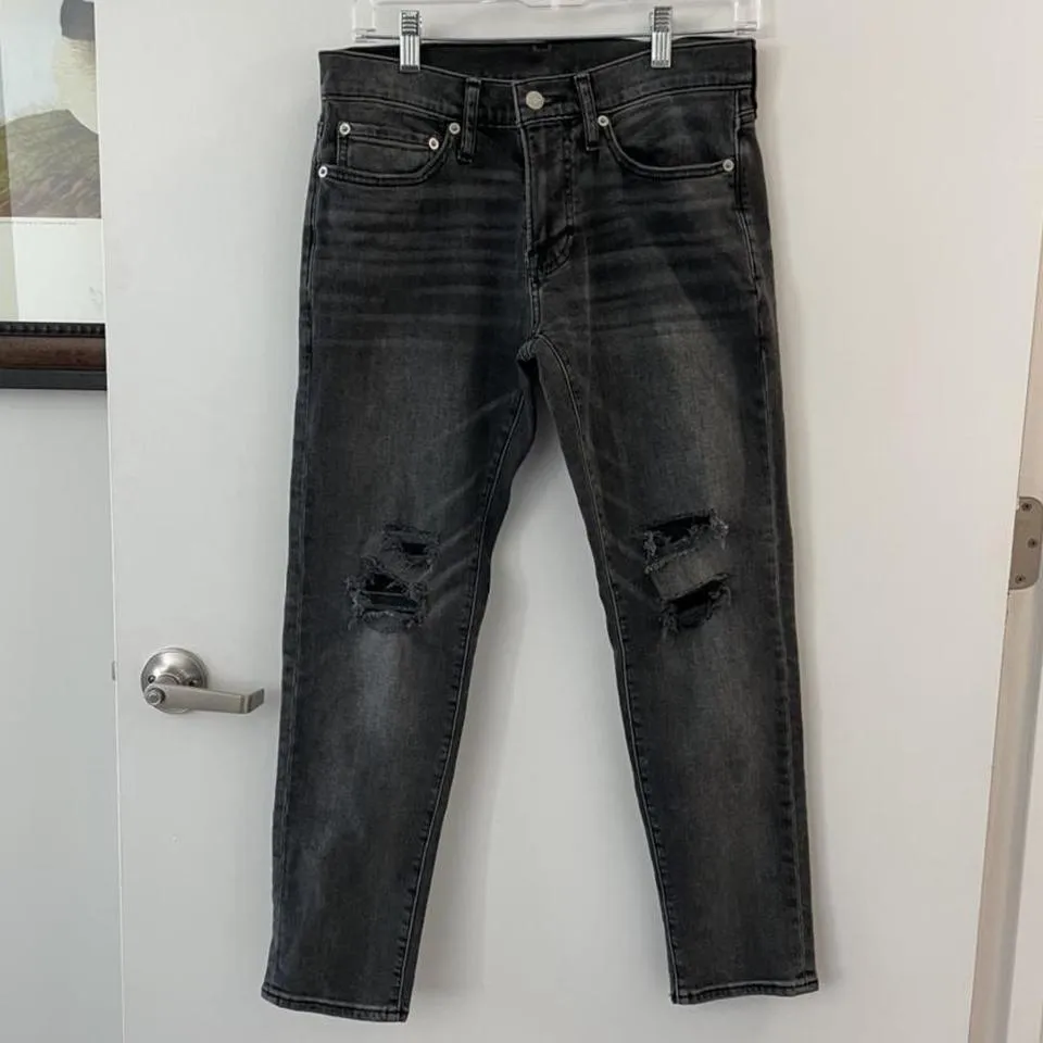 Abercrombie & Fitch Men's Black and Grey Jeans