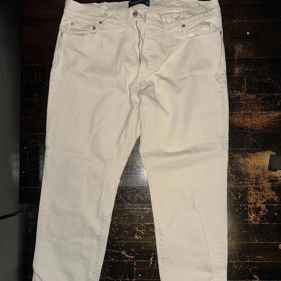 Abercrombie & Fitch Men's Cream and White Jeans