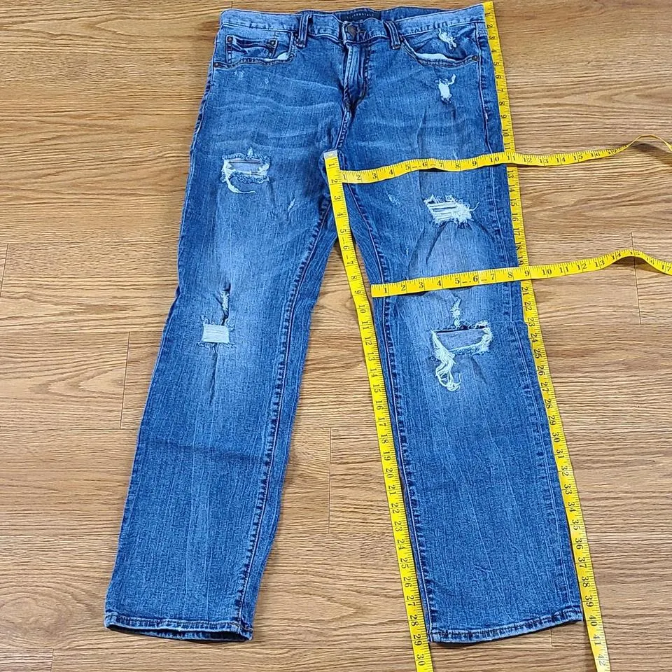 Aeropostale Men's Blue and White Jeans