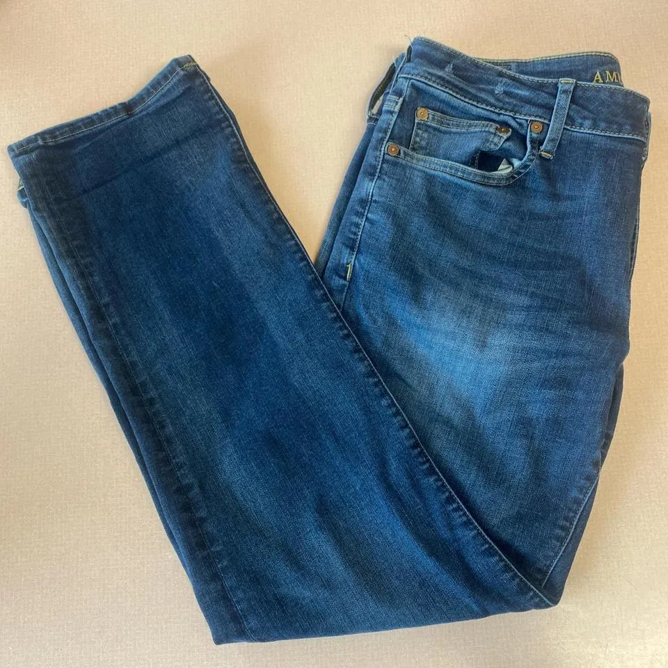 American Eagle Outfitters Men's Blue and Navy Jeans